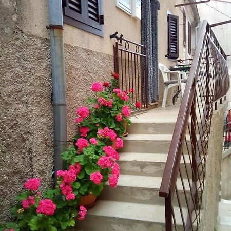 Apartment Nadija Brseč Zewnętrze zdjęcie